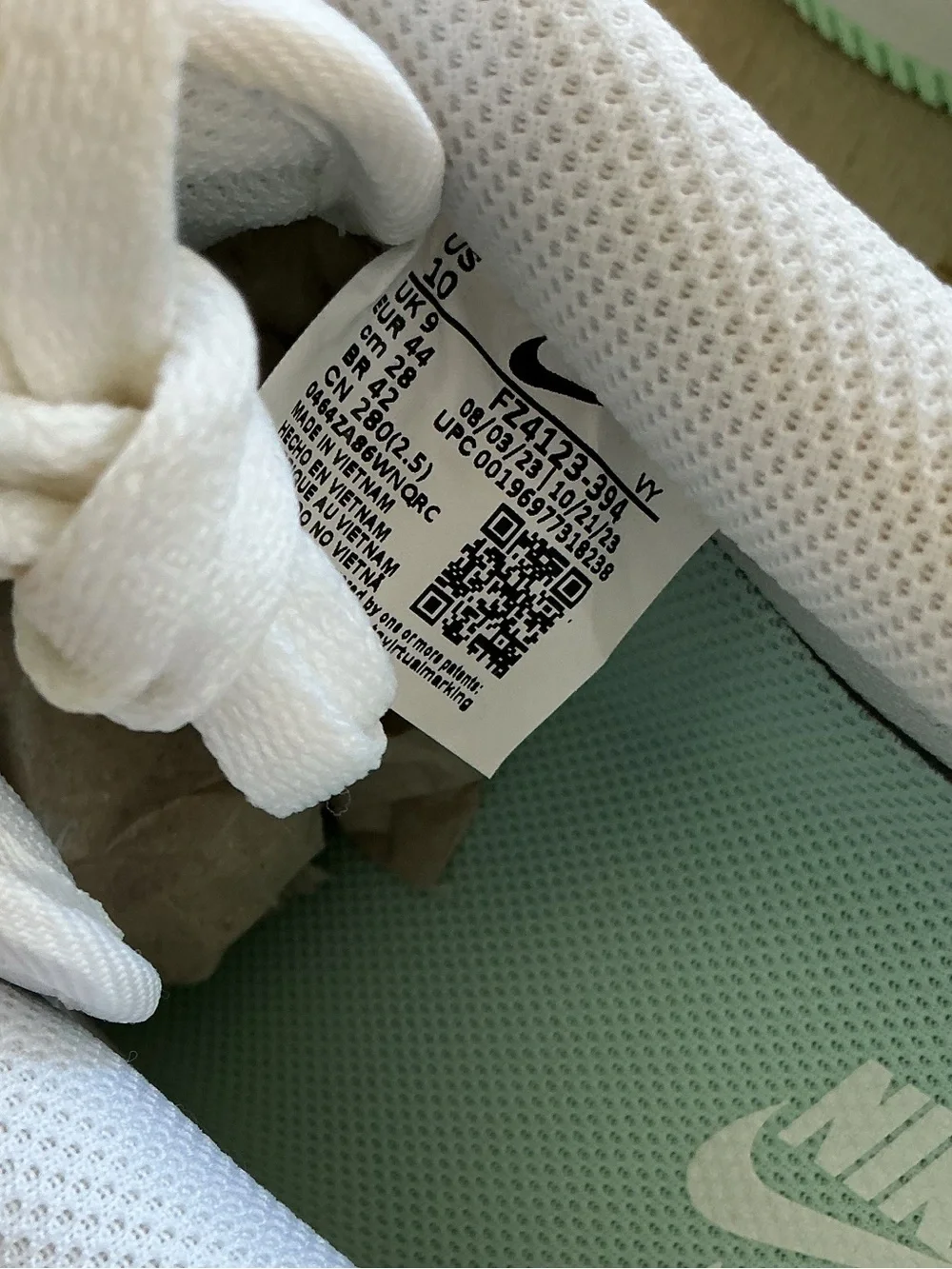 Nike Air Force 1 ‘07 White Barely Green Mint Low‎ Top Sneakers Men’s 10 Like New